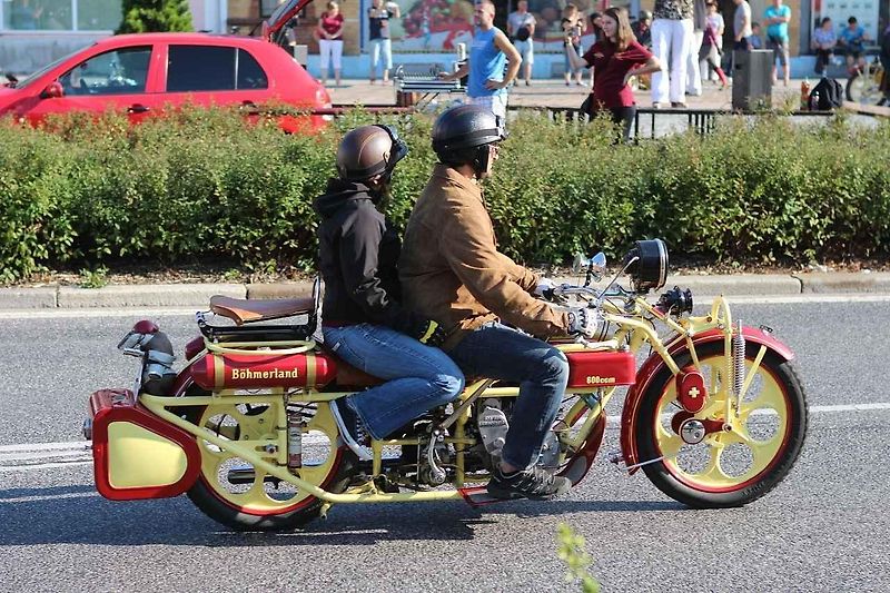 Z výstavy motorka zamíří do homologační zkušebny