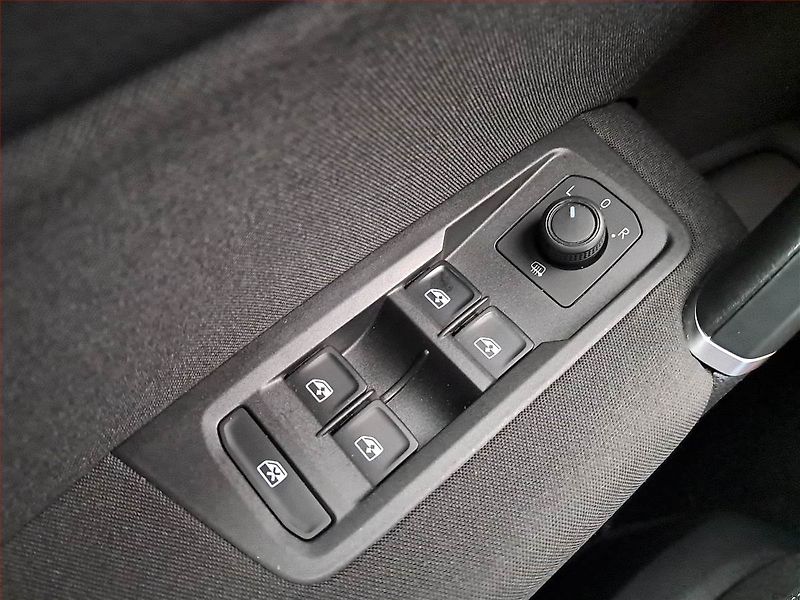 Volkswagen Touran (2022) Comfortline 2.0 TDI - fotka 16 z 17
