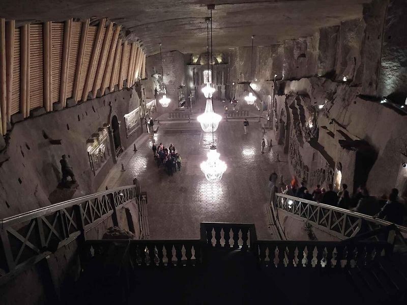 Oltář podzemní kaple sv. Kingy.