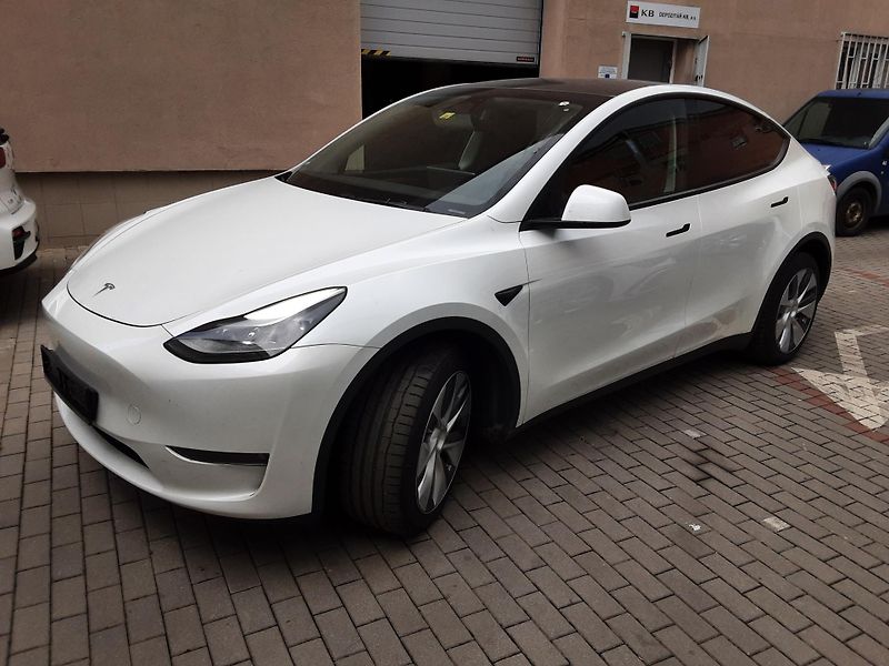 Tesla Model Y (2023) Long Range AWD DE SoH 90.2% - fotka 1 z 6
