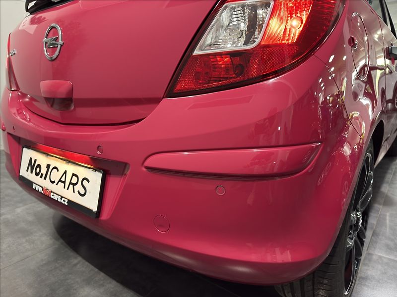 Opel Corsa 1,4   iSPORT TOP STAV I VZHLED - fotka 28 z 43