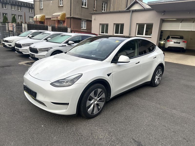 Tesla Model Y LONG RANGE DUAL MOTO 92,7% - fotografie inzerátu