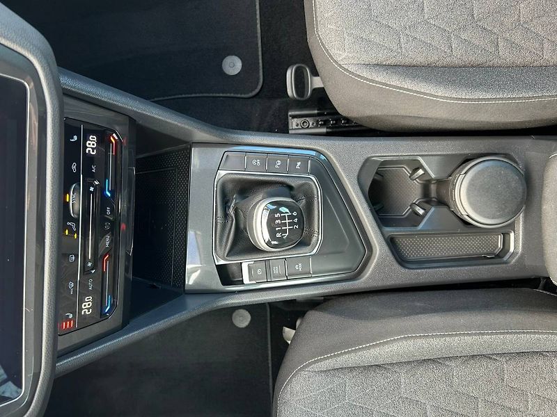 Volkswagen Tiguan (2023) 1.5 TSI 110kW MOVE manuál - fotka 22 z 31