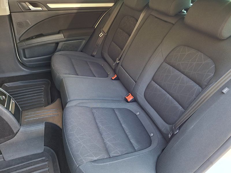 Škoda Superb (2012) 2.0TDI 125kW 6MAN 4X4 - fotka 20 z 27