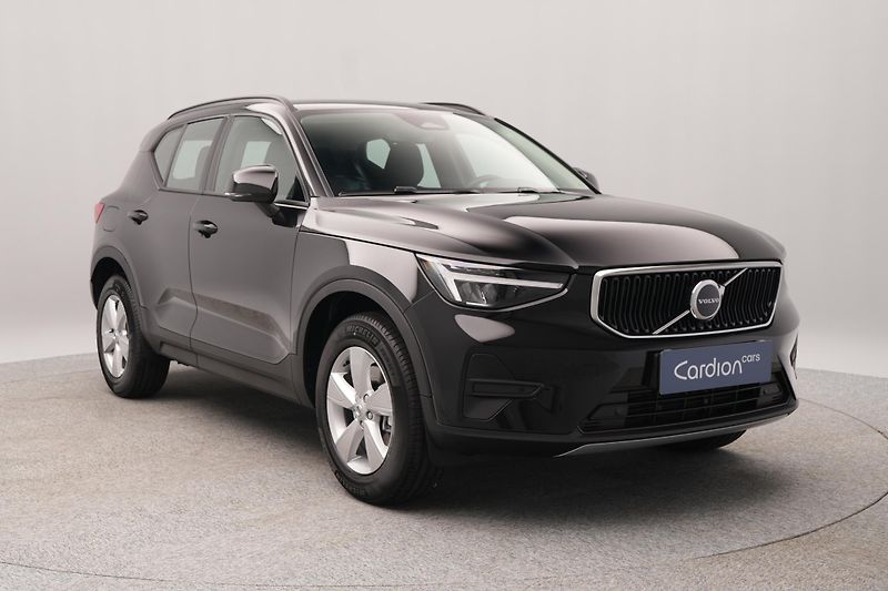 Volvo XC40 (2026) B3 AUT ESSENTIAL - fotka 14 z 20