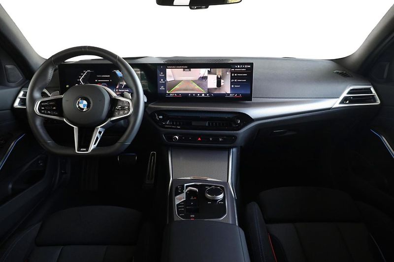 BMW Řada 3 320d xDrive Touring - fotka 7 z 24