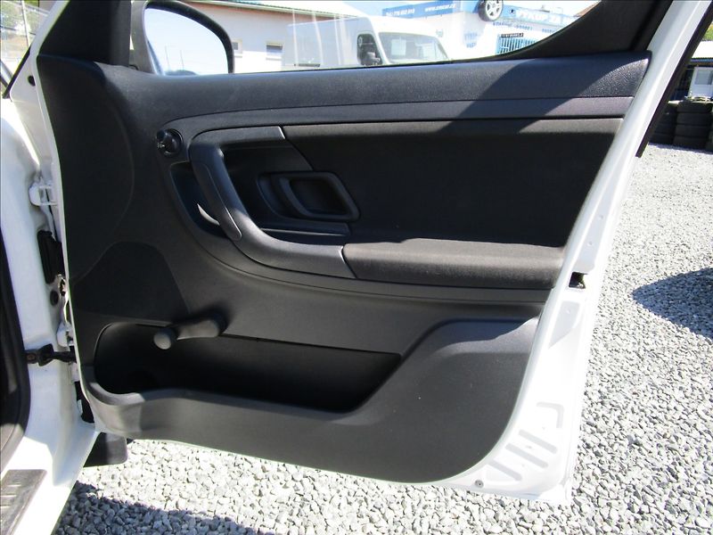 Škoda Praktik 1.4TDi Klima - fotka 18 z 33