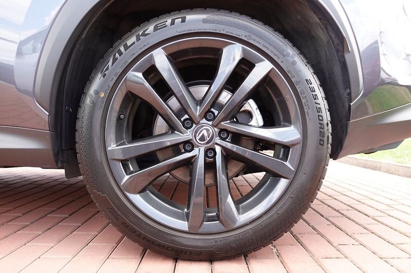 Lexus NX 350h NX350h Executive Top 4x4 - fotka 9 z 34