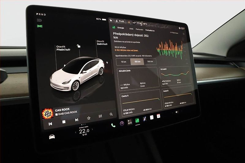 Tesla Model 3 (2023) Standard Range 60kWh, SoH 97% - fotka 8 z 21