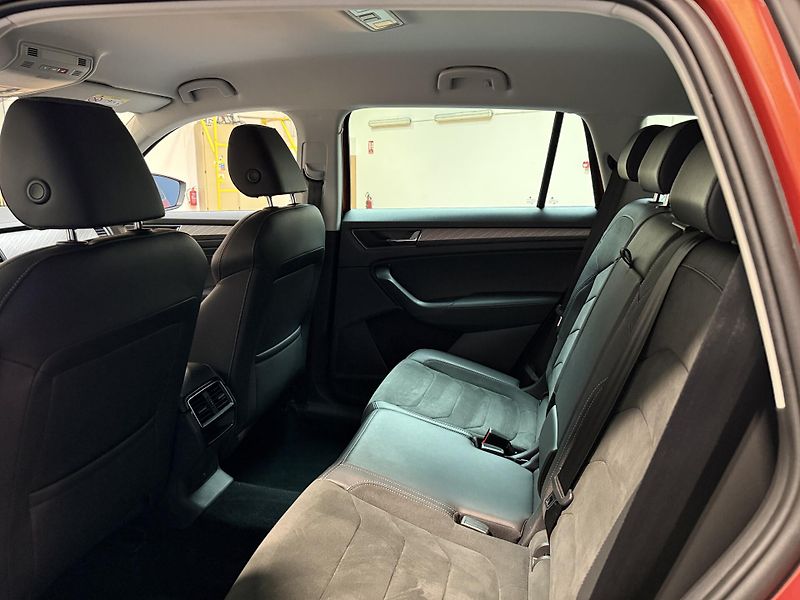 Škoda Kodiaq 2.0 TDI 147 kW Style 4x4 DSG - fotka 13 z 16