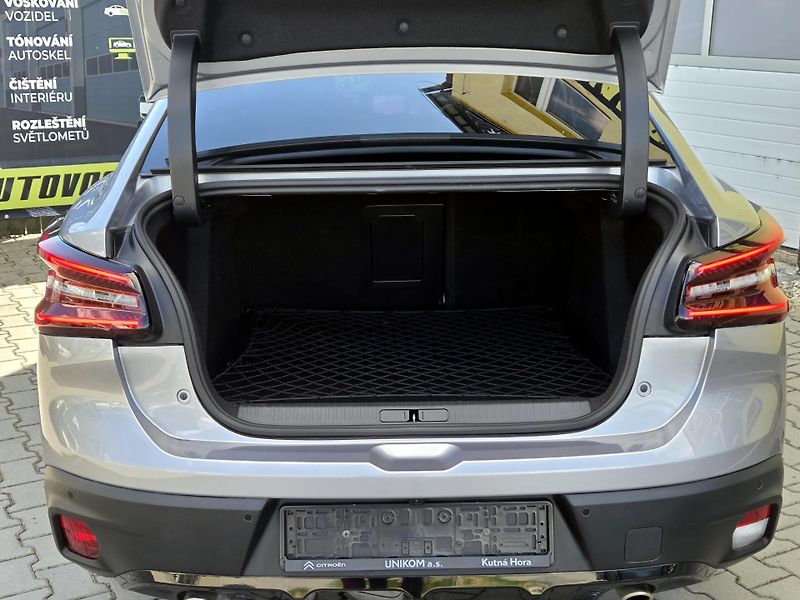 Citroën C4 X T Shine 96kW AT8 SERV.KN*      - fotka 12 z 42