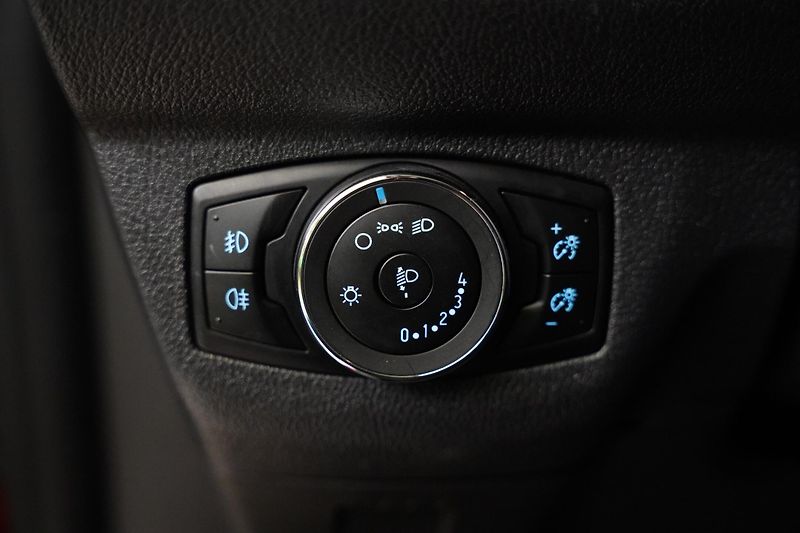 Ford Tourneo Courier - fotka 13 z 25