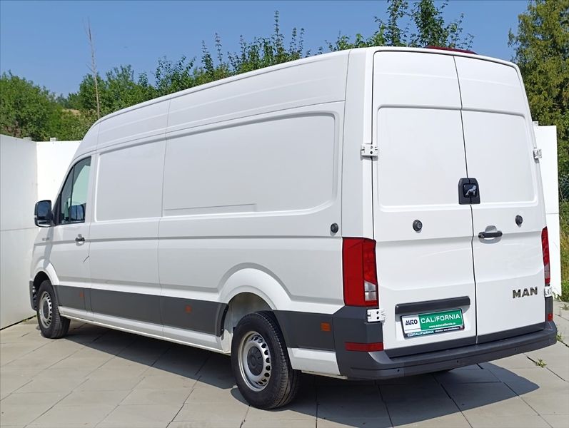 Volkswagen Crafter 2,0 TDi L4H3 Klima LED 1maj.ČR - fotka 11 z 32