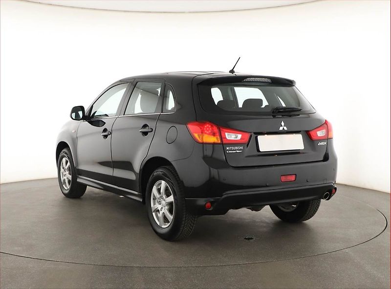 Mitsubishi ASX (2016) Invite 1.6 MIVEC, Serv.kniha - fotka 4 z 14