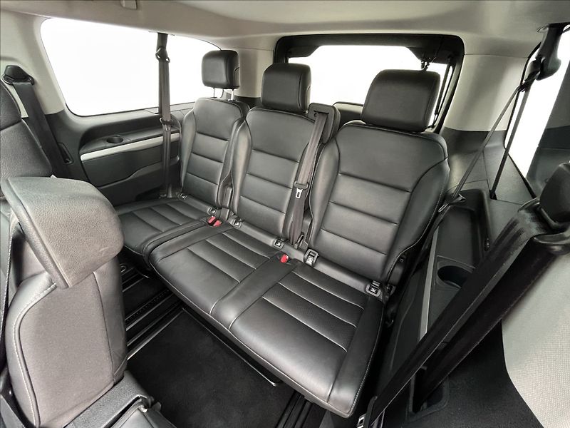 Toyota ProAce Verso 2,0 D-4D L2 Family WEBA 8 Míst - fotka 17 z 24
