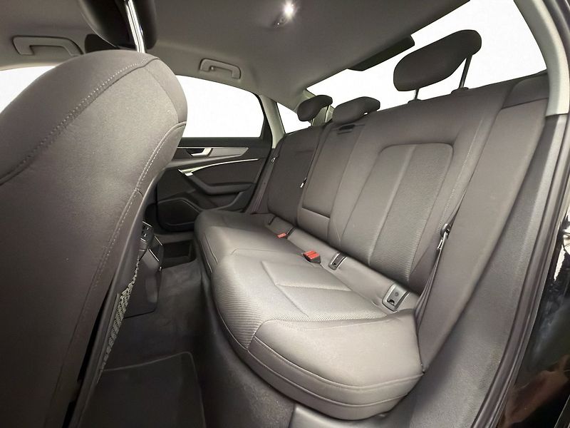 Audi A6 45TFSI quattro Matrix NezT 360 - fotka 26 z 29