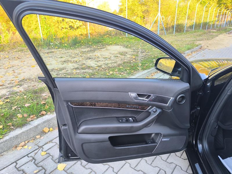 Audi A6 (2005) 3.0 TDi ZACHOVALÉ - fotka 15 z 28