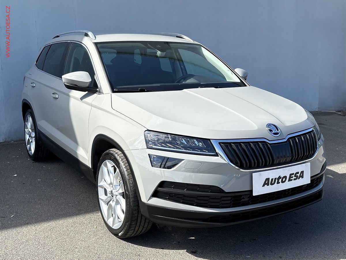 Škoda Karoq 2.0TDi 4x4, ČR, DSG, park.
