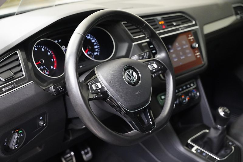 Volkswagen Tiguan - fotka 14 z 27