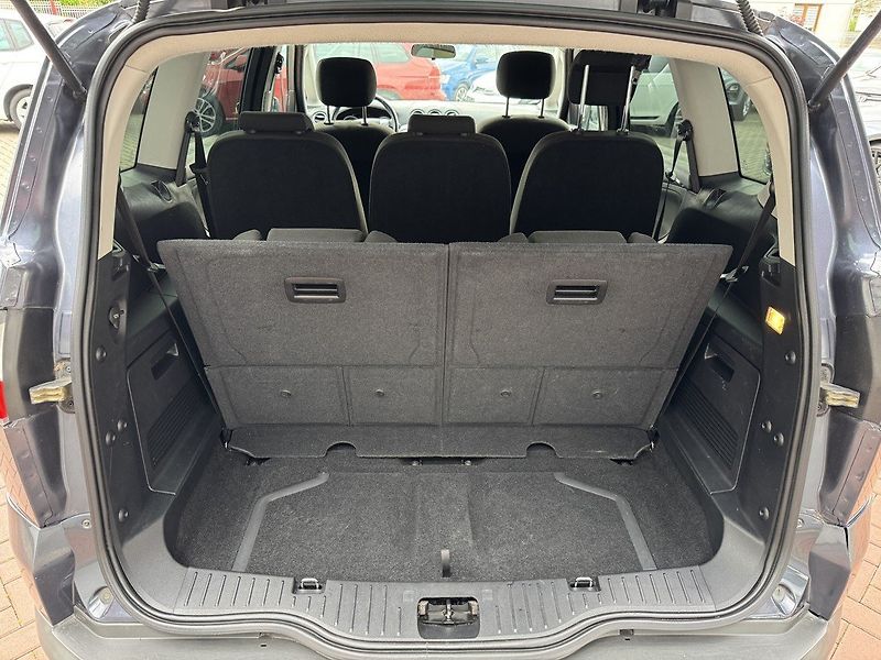 Ford S-MAX (2009) 2.0TDCi Navi 7Míst Tažné Z. - fotka 23 z 45