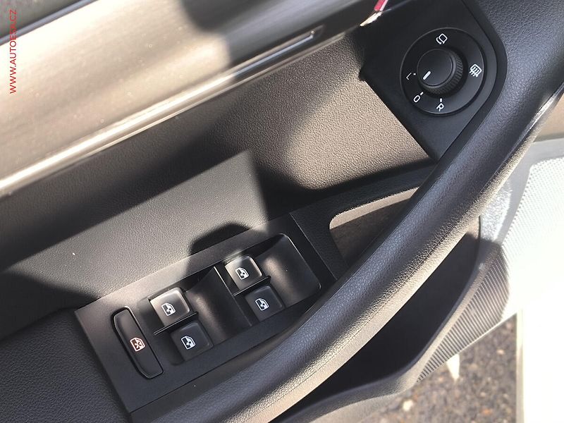 Škoda Octavia (2019) 2.0 TSi, Style, DSG, LED, TZ - fotka 22 z 24