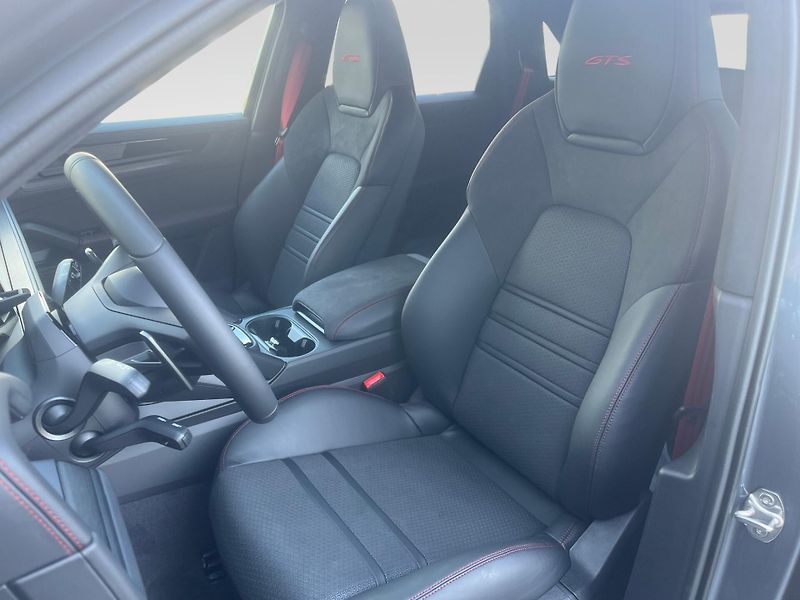 Porsche Cayenne GTS - fotka 15 z 28
