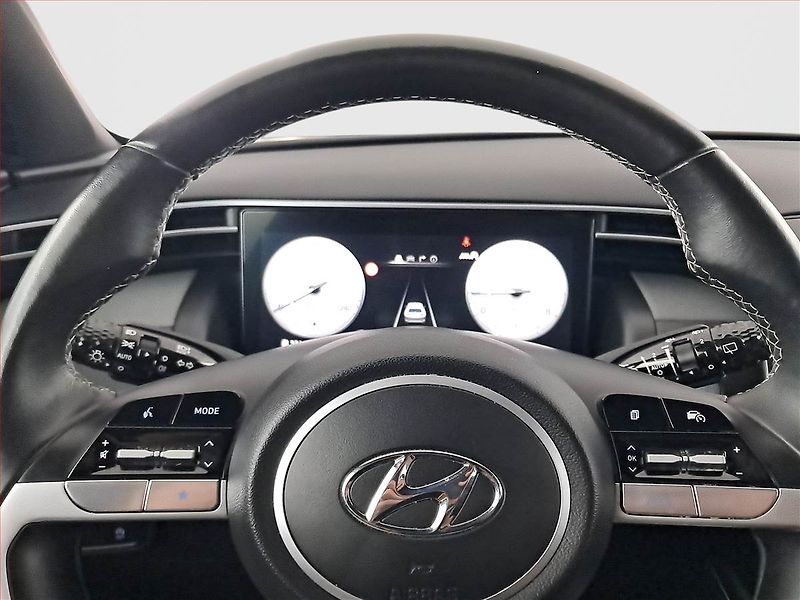 Hyundai Tucson (2023) 1.6 T-GDI - fotka 17 z 19