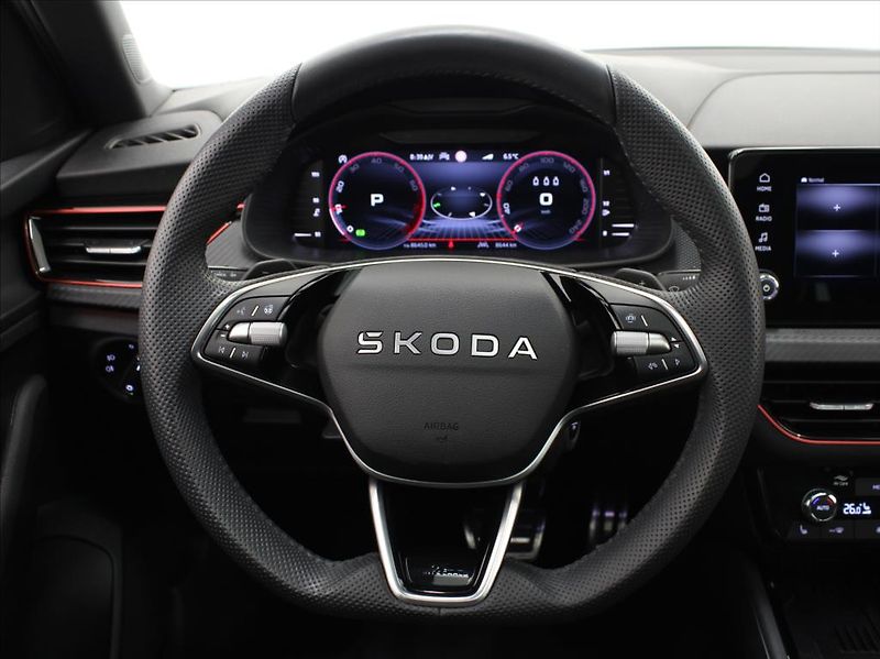 Škoda Kamiq 1,0 TSi DSG Monte C. 8660km! - fotka 9 z 25