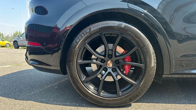 Porsche Cayenne S Coupe E3 II - fotka 11 z 30