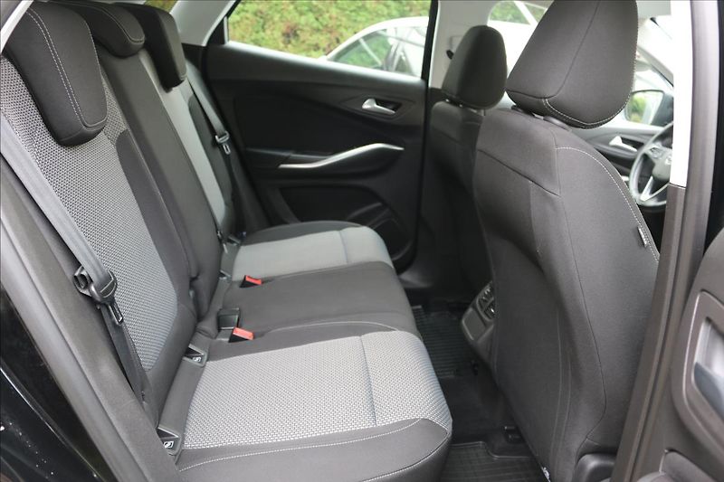 Opel Grandland X 1,2 96Kw,Turbo , Tažné - fotka 33 z 38