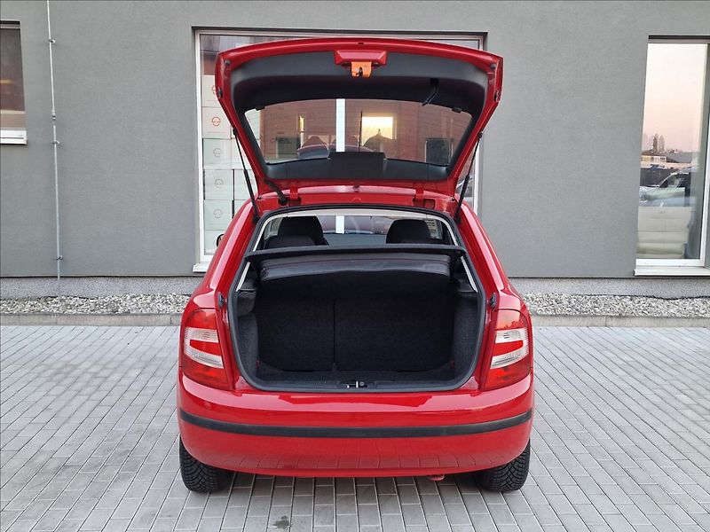 Škoda Fabia 1.2i 47kW,původ ČR - fotka 32 z 39