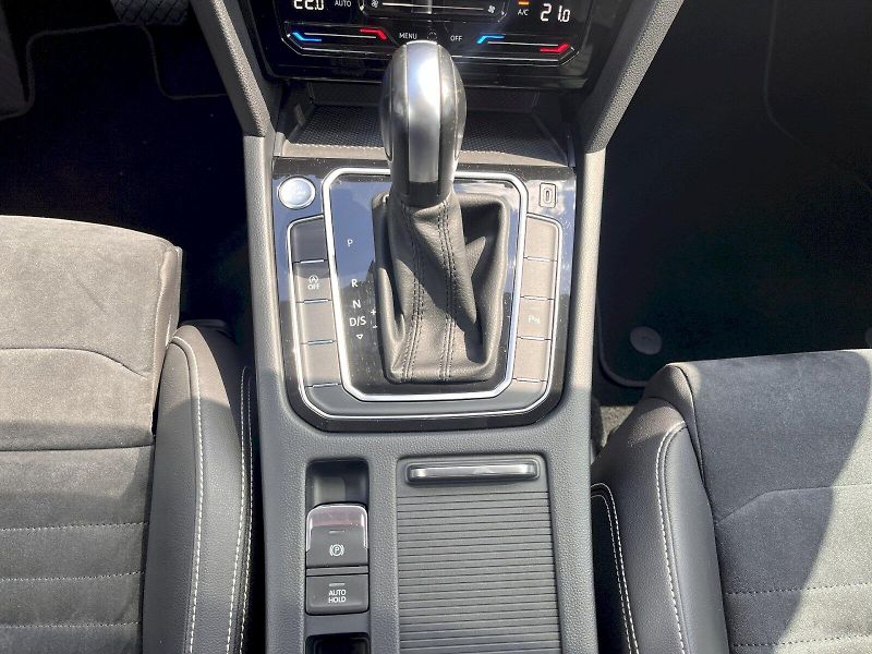 Volkswagen Passat (2021) 1,5TSI 110KW DSG ELEGANCE - fotka 22 z 26