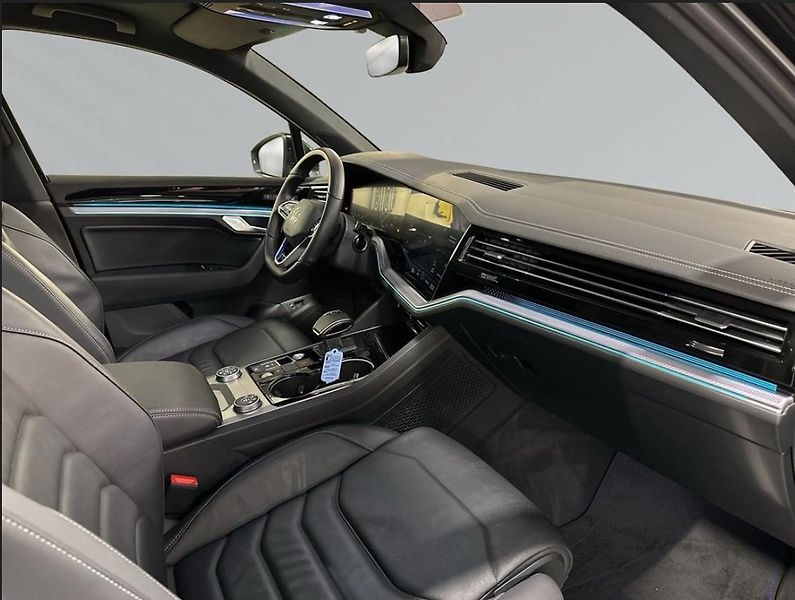 Volkswagen Touareg R eHybrid 3.0 V6 TSI - fotka 6 z 10
