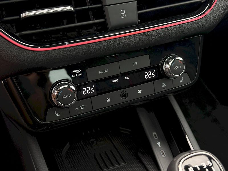 Škoda Kamiq (2026) 1.0 TSI 85 kW Monte Carlo - fotka 13 z 22