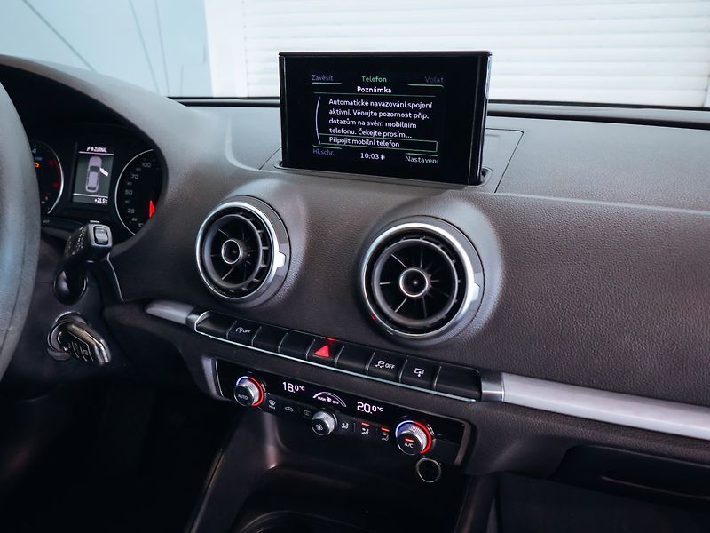 Audi A3 1.6TDI 85kW - fotka 25 z 32