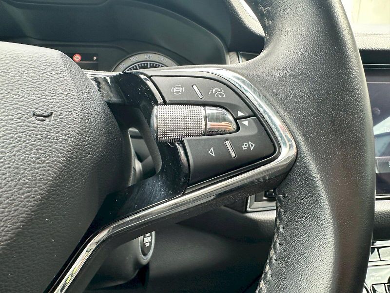 Škoda Kodiaq (2022) 2.0 TDI 147 kW Style 4x4 DSG - fotka 12 z 28