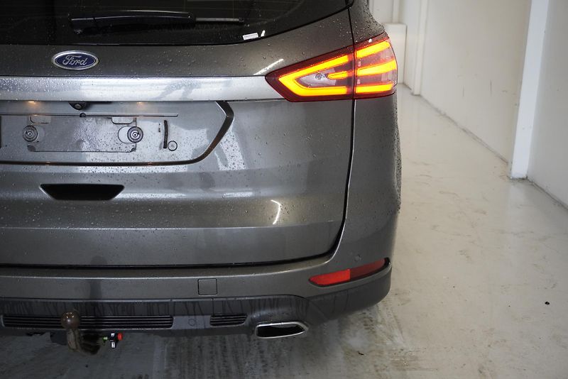 Ford S-MAX 2.0 140 kW TITANIUM,139 000KM - fotka 8 z 30