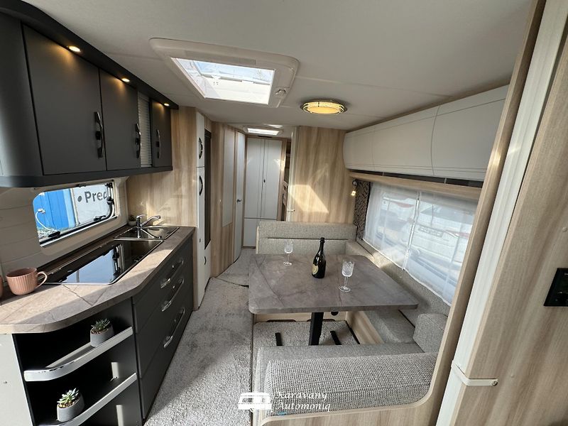 Hobby De Luxe 545 (2024) Klíma, Solar, Mover, Menič - fotka 6 z 39