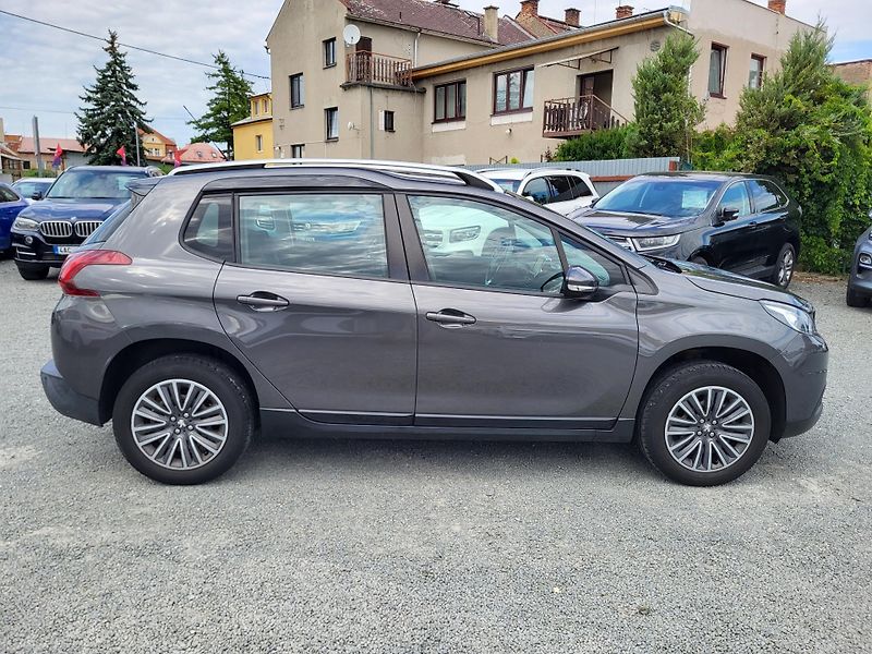 Peugeot 2008 1.2 PureTech 82k ČR 1.majitel - fotka 5 z 47