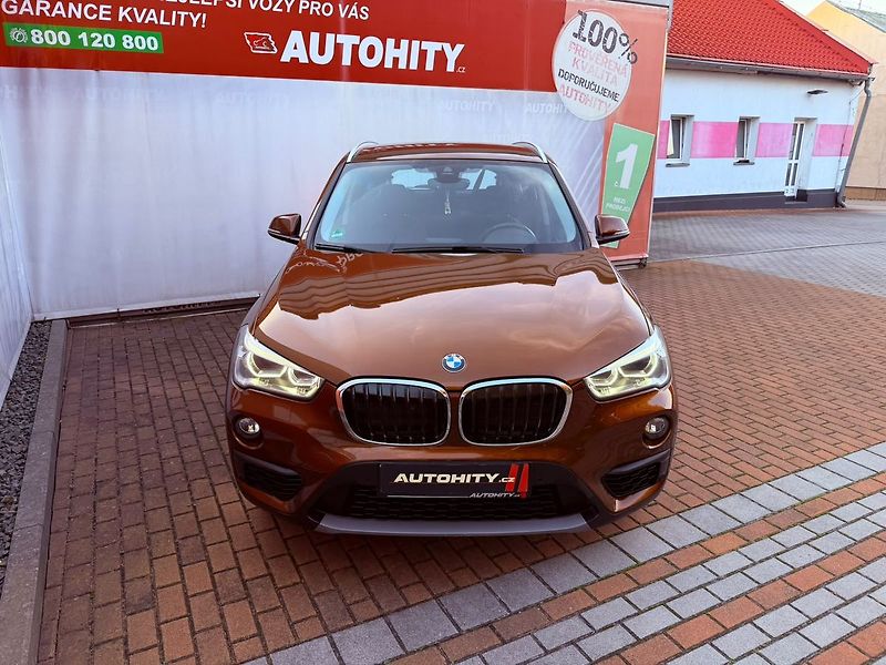 BMW X1 18i sDrive Aut., ČR - fotka 2 z 27