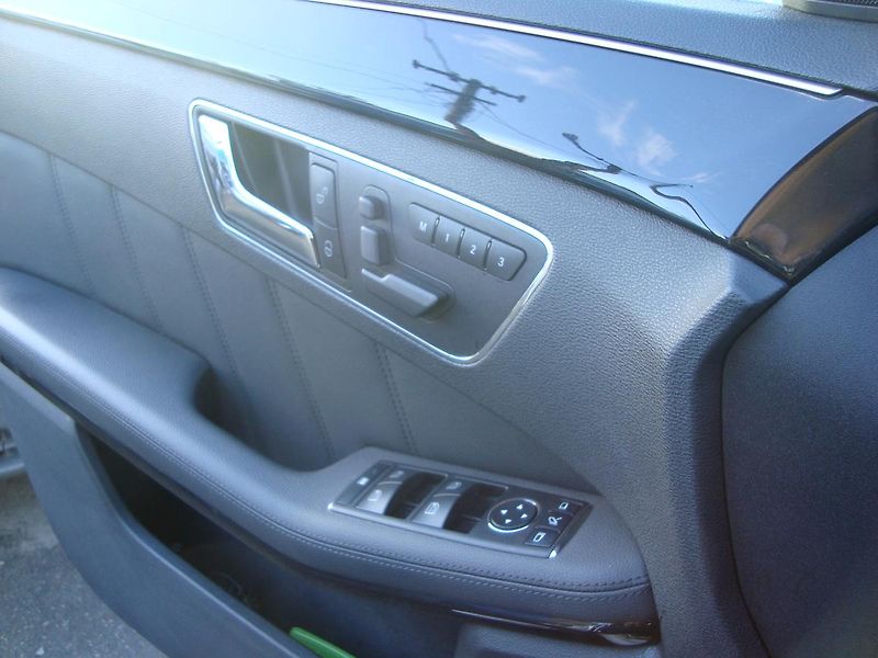 Mercedes-Benz Třídy E (2008) E 500,1.Maj. v ČR,Servisní k. - fotka 28 z 74