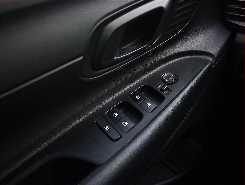 Hyundai i20 (2022) 1.2 MPI, Serv.kniha, Tempomat - fotka 16 z 19