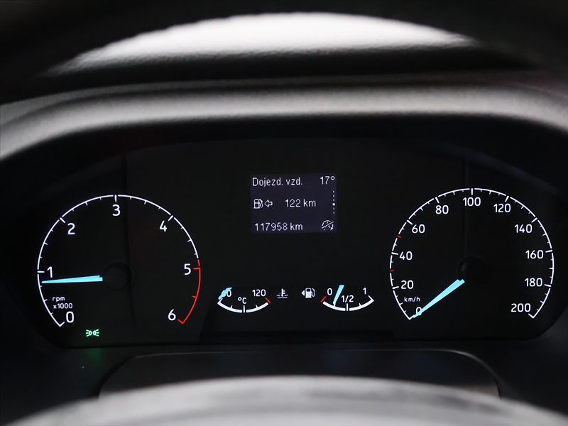 Ford Tourneo Custom 2,0 TDCi Titanium L2 CZ DPH - fotka 16 z 27