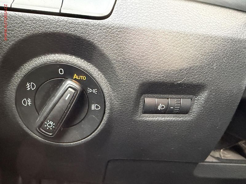 Škoda Fabia (2018) 1.0TSi, 2.maj,ČR, AC, tažné - fotka 14 z 18