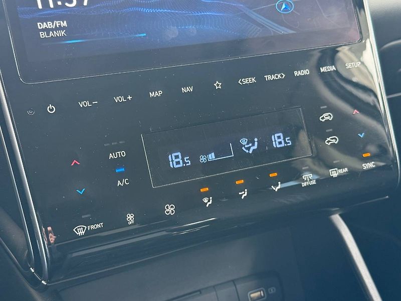 Hyundai Tucson (2021) 1.6 T-GDI 110 kW Smart 4x4 - fotka 15 z 24
