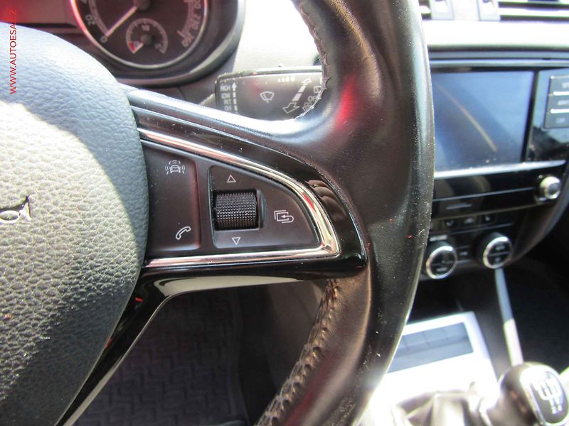 Škoda Octavia (2017) 1.6 TDi, Ambition, AC - fotka 19 z 19
