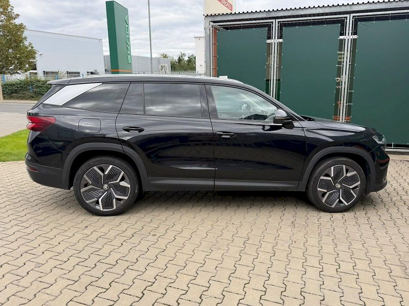 Škoda Kodiaq (2024) EXCLUSIVE SELECTION 2,0 TDI 14 - fotka 6 z 29