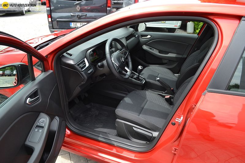 Renault Clio 1.0 TCe 90 - fotka 17 z 39