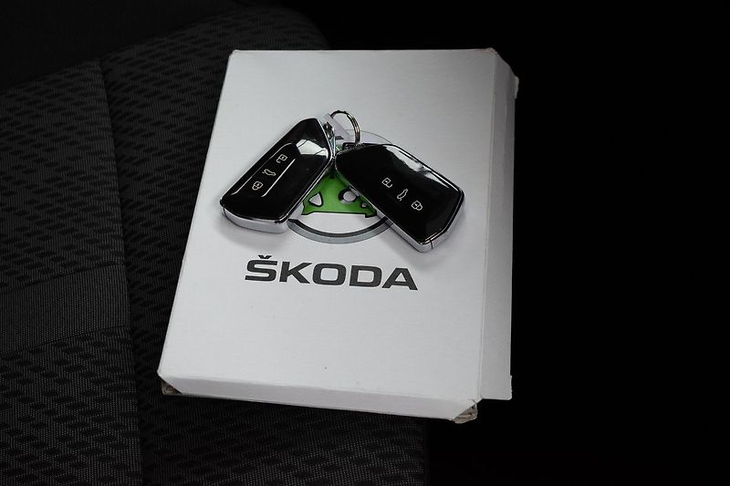 Škoda Octavia 1.5 TSI e-TEC*STYLE*DPH*ČR 1.M - fotka 32 z 40
