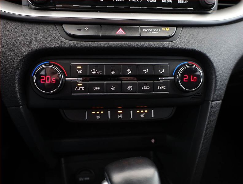Kia Ceed (2020) Top 1.4 T-GDI, Automat - fotka 10 z 18